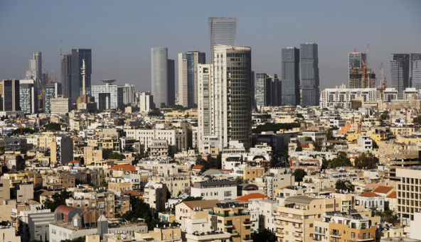 محكمة تمنع إسترالي من مغادرة 
